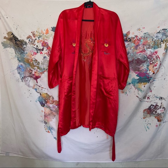 Chinese silk blend embroidered dragon belted robe 🐲 - Picture 2 of 11